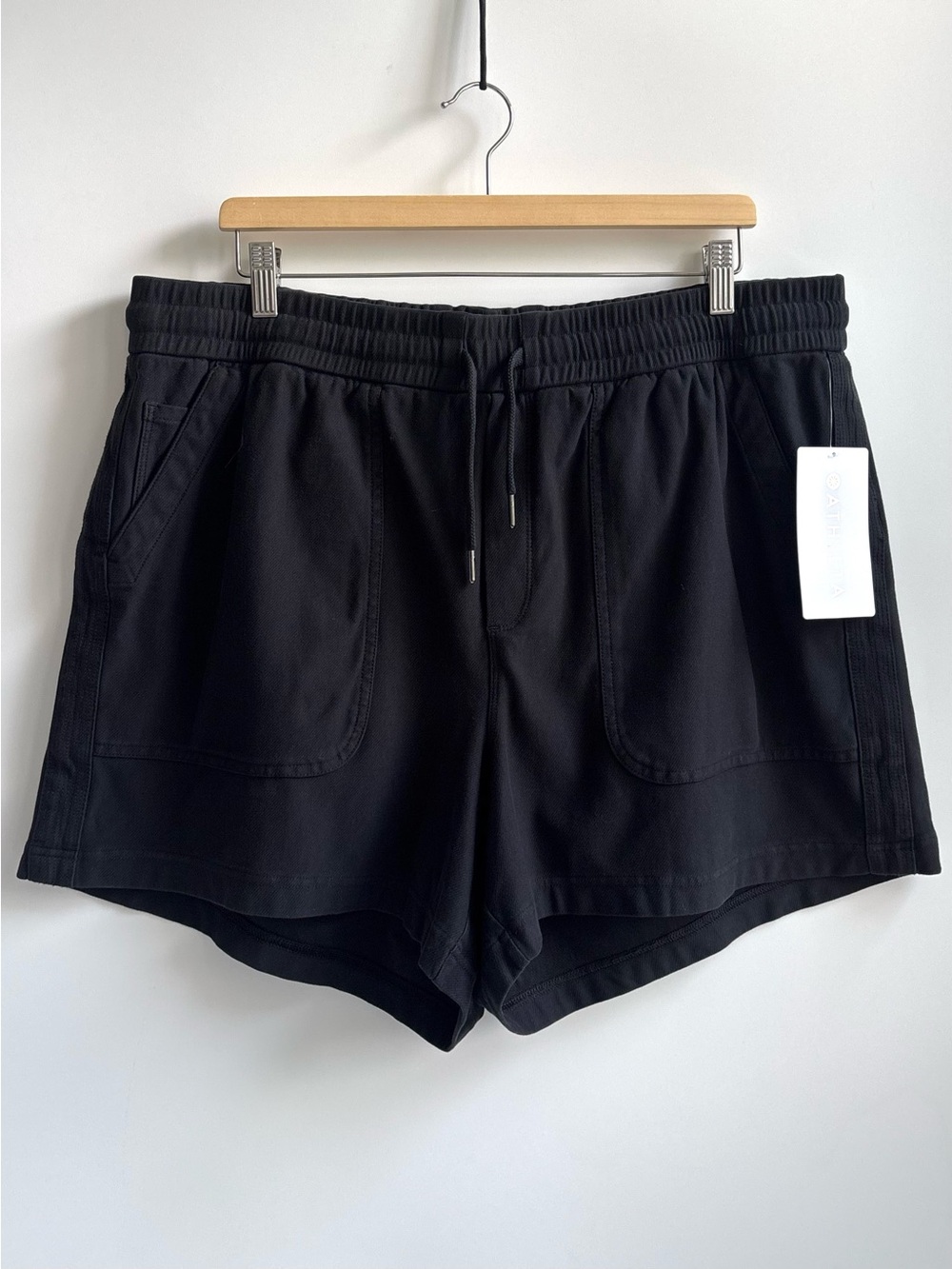 Athleta Farallon Short Bkack Pull-On Athletic Shorts with Front Pockets Size 1X